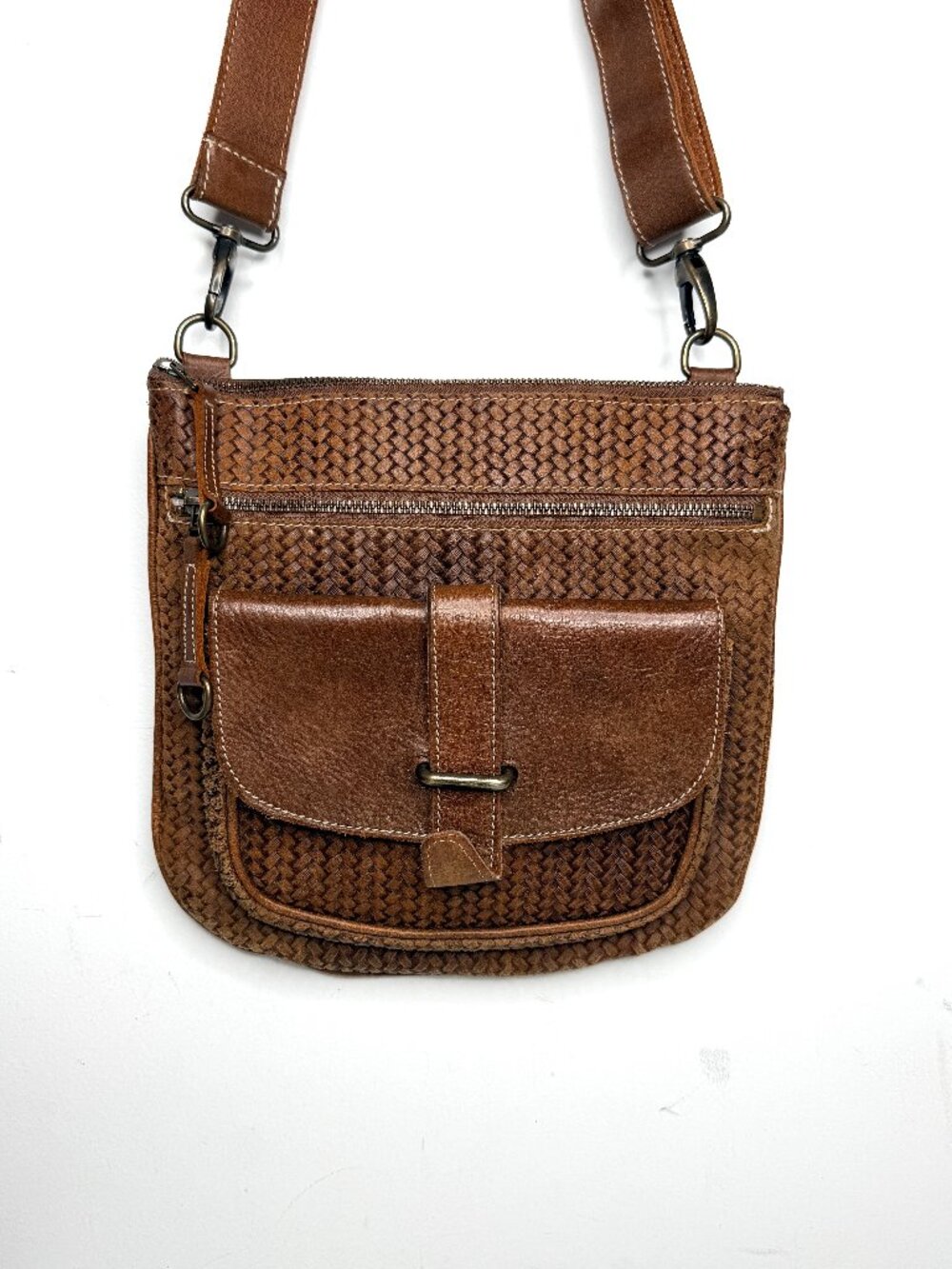 ROOTS Canada Woven Leather Adjustable Detachable Strap Crossbody Saddle Bag